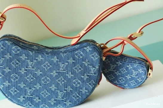 Cheap Croissant MM LOUIS VUITTON 0812
